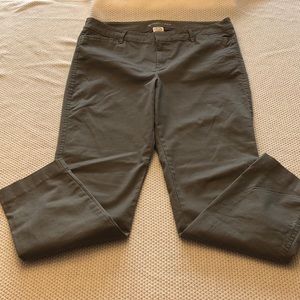 Old Navy pixie ankle pant